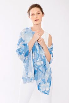 Dreamy Hearts Wrap - Kinross Cashmere