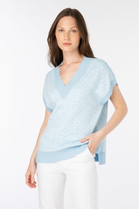 Medallion Vee Popover - Kinross Cashmere