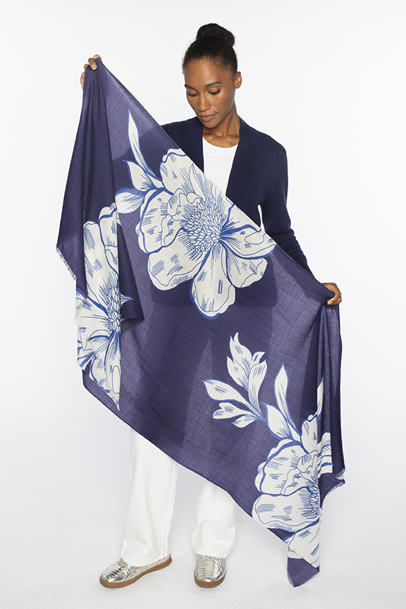 Oversized Blooms Print Scarf - Navy - Kinross Cashmere