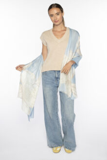 Oversized Blooms Print Scarf - Skyway - Kinross Cashmere