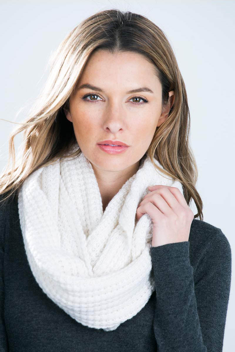 Kinross Cashmere | Tuckstitch Infinity Scarf