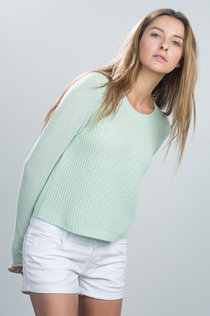 Cropped Tuck Stitch Crewneck Kinross Cashmere